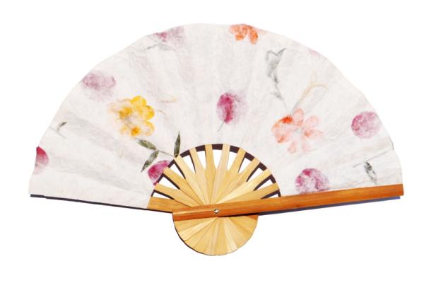 Wedding fans with pressed flowers.